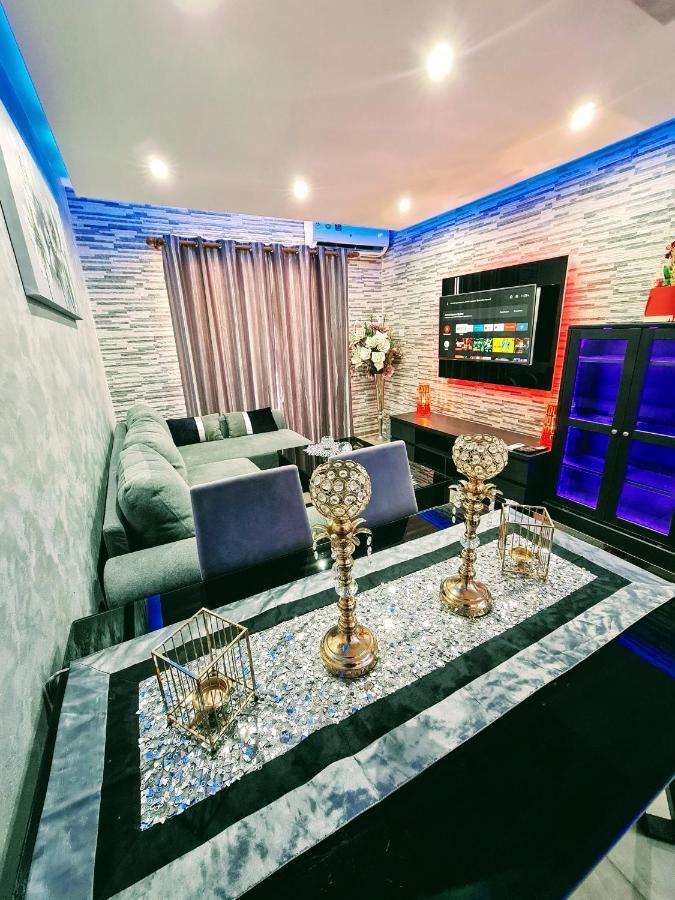 Hidden Lights Deluxe Apartment Aya Napa Dış mekan fotoğraf